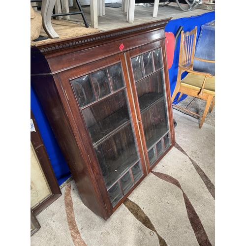 834 - display unit dresser top , domed glass panels