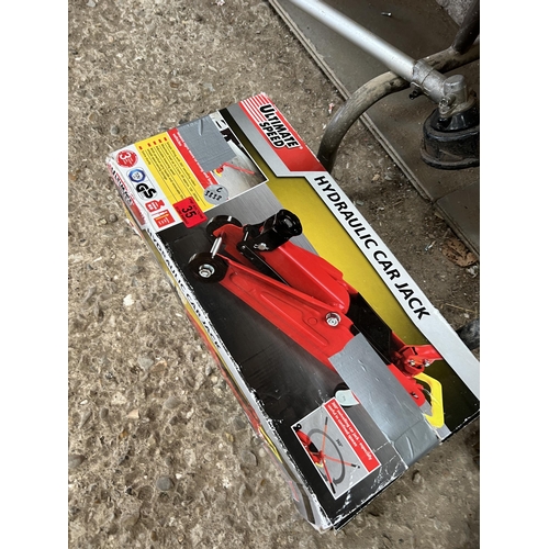 35 - 2 ton car jack boxed