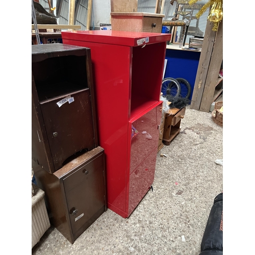 686 - red cabinet