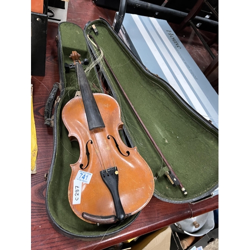 741 - Violin in case a/f