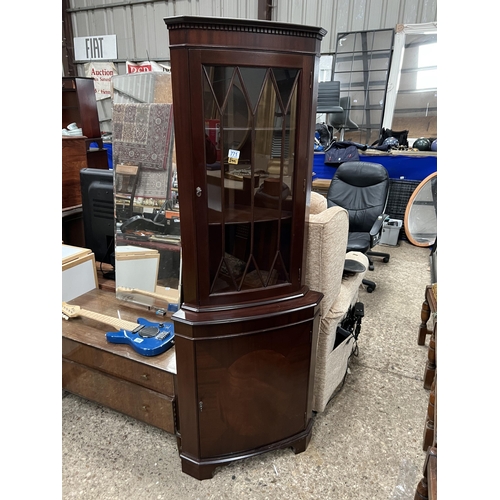 771 - corner display cabinet