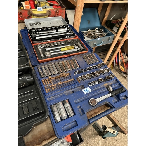 687 - 3 x part socket sets