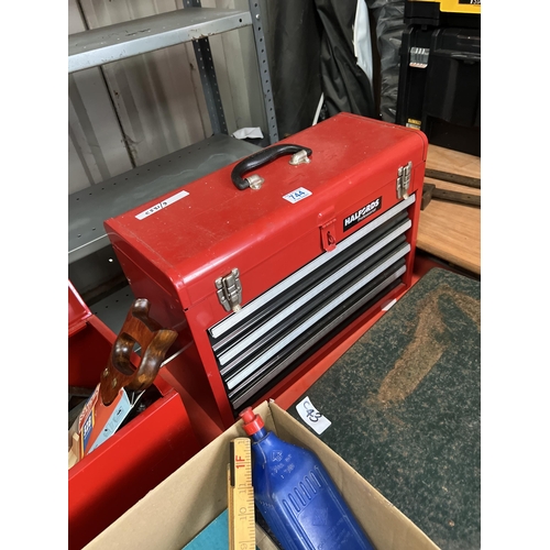 Halfords professional tool box