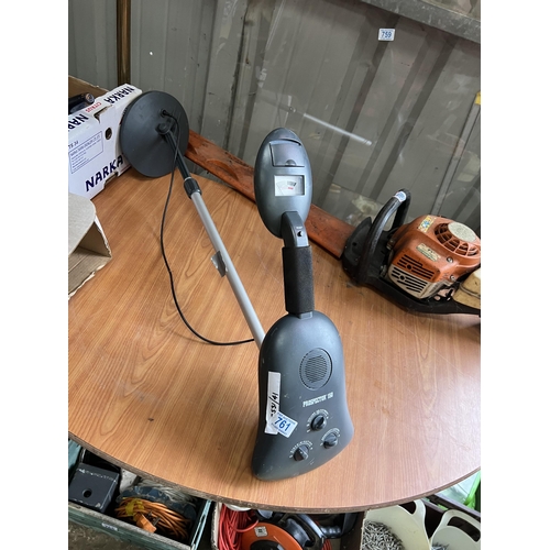 761 - Prospector 150 metal detector