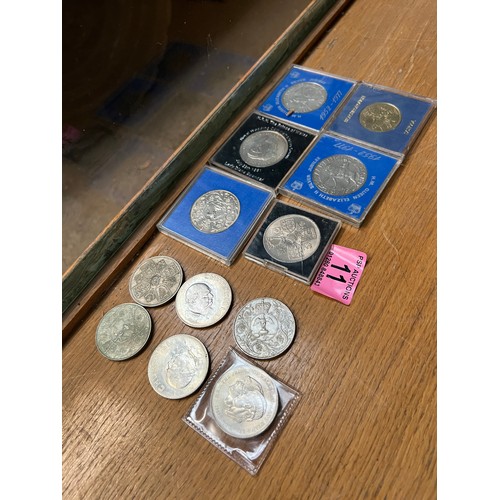 11 - qty coins...