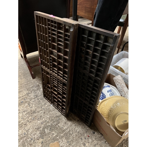 18 - 2 x printers block trays...