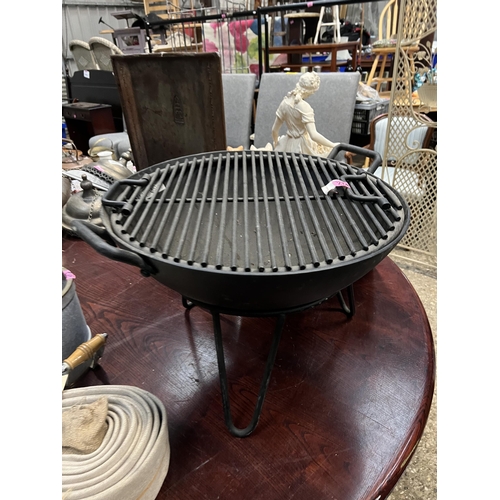 274 - fire pit with stand h41