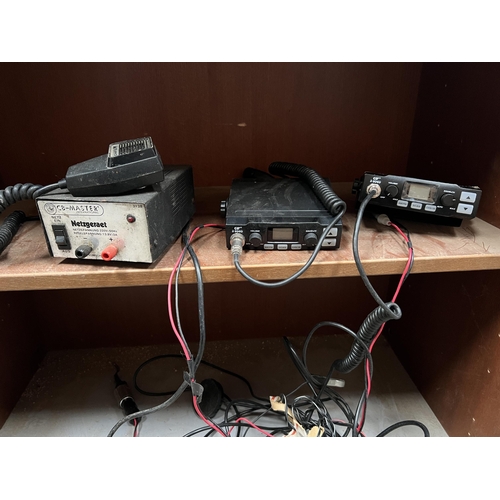 191 - qty radios / power supplies