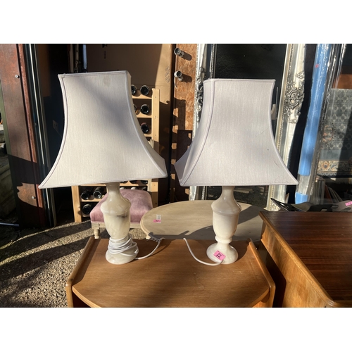 22 - pair table lamps