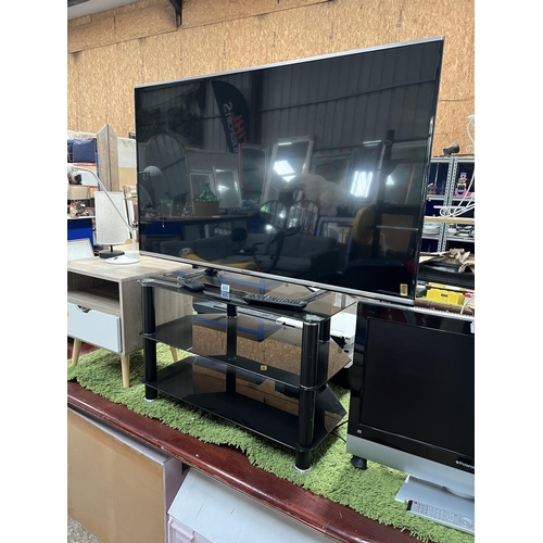 652 - Panasonic TV with remote & stand