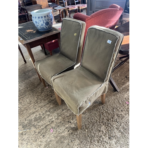 696 - 2 x dinning chairs