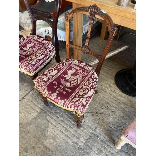 711 - ornate framed chair