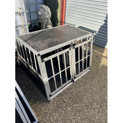 720 - double dog crate