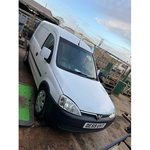 627 - 2009 Vauxhall combo 1.3cdti , long MOT , 77K miles , DE59 UVT , cat N