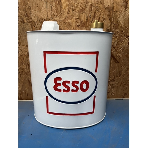 72 - ESSO fuel can