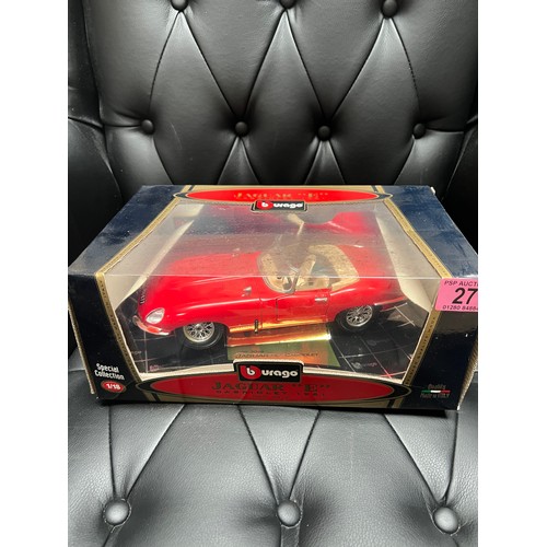 27 - Burago Special collection 1:18 Jaguar E cabriolet 1961 , boxed