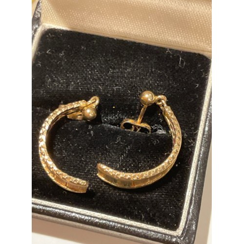 4 - 9ct gold stud half hoop drop earrings , 3 colour gold , hallmarked , unusual shape , 21.8 stud to ba... 