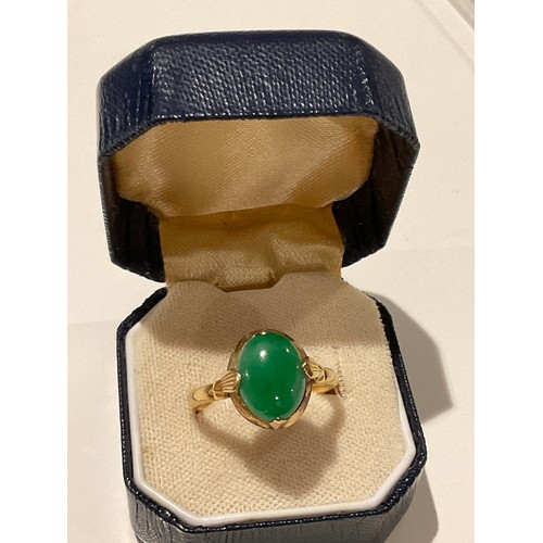 14 - 18ct gold ring , green stone ( Emarald)  , stamped 18ct makers initial’s WJS , yellow gold with gree... 