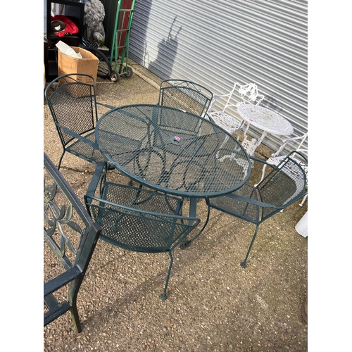 350 - Garden table & 4 chairs