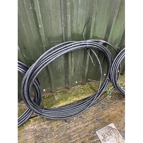 521 - length armoured cable...