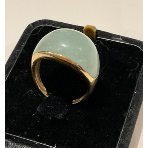 134 - 9ct gold & jade cocktail ring, hallmarked / stamped 9ct , domed shaped ring with , good side 34.... 