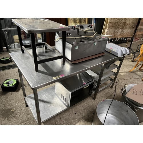 301 - stainless steel prep table with bottom shelf & side trays