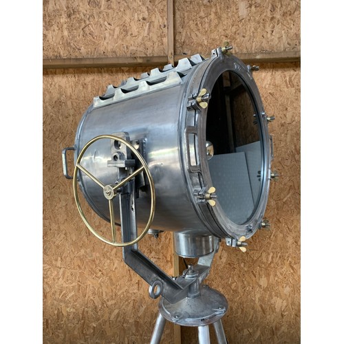 400 - large Suez Canal spot light