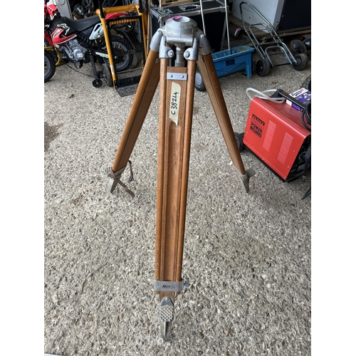 350 - Fern wood leg tripod