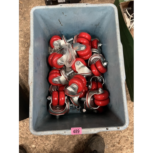 489 - crate 75mm M20 , casters