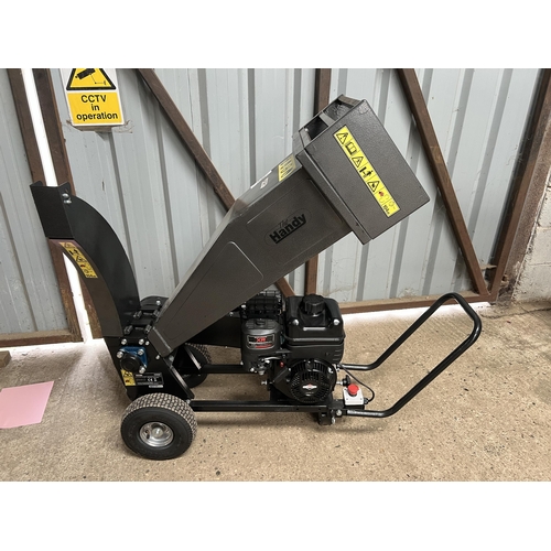 1075 - new PETROL garden chipper , the Handy , Briggs Stratton engine