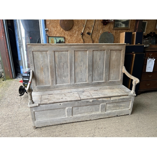 631 - Antique pine settle bench , a/f