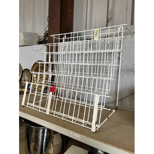 938 - wire display rack