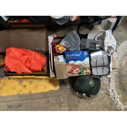 600 - tray bric a brac & baby swimming inflatable