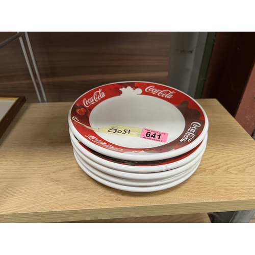 641 - 5 x coke cola plates