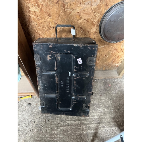 467 - Army tin / trunk dated 1941