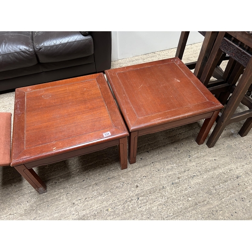 534 - 2 x square coffee tables