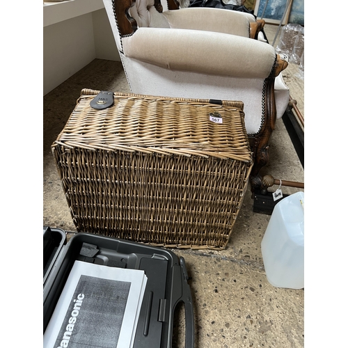 567 - wicker hamper basket