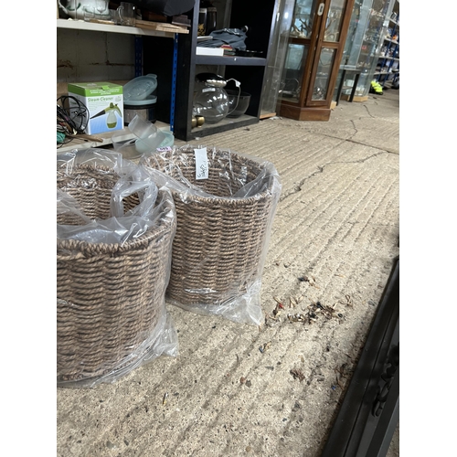 589 - 2 x rope woven baskets NEW