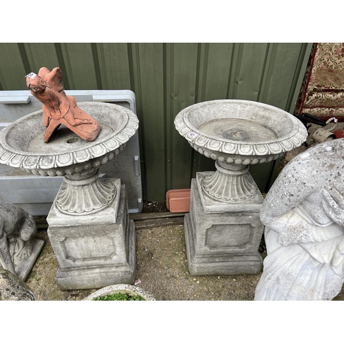 pair heavy concrete urns