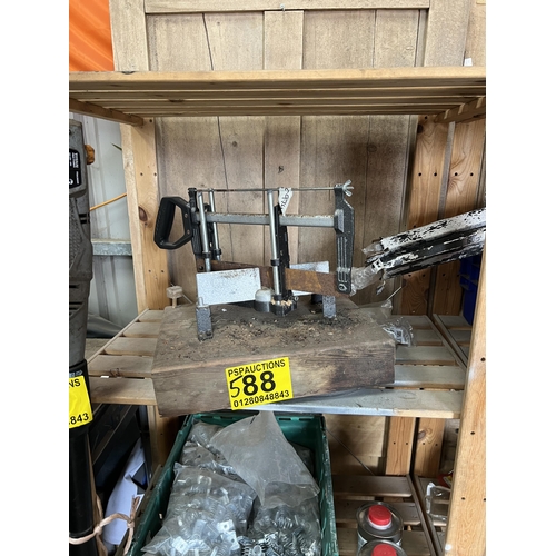 588 - mitre saw