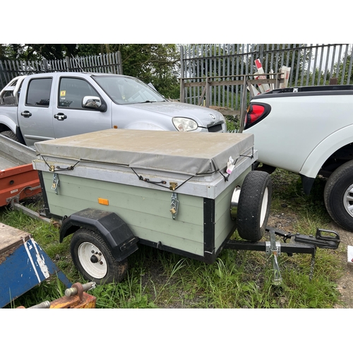 595 - Car trailer with cover