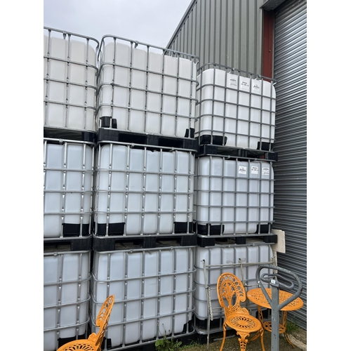 759 - IBC water tank pallet  1000 litre , very clean used once for food products