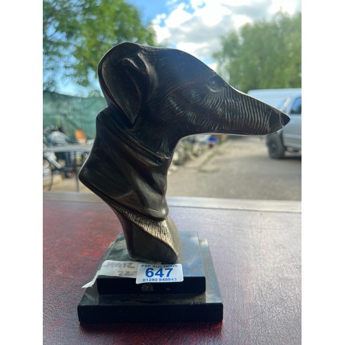 647 - Bronze Dog head on plinth h412