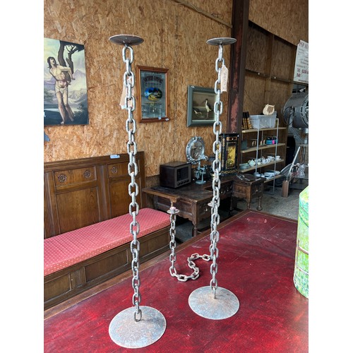 662 - pair chain candle holders