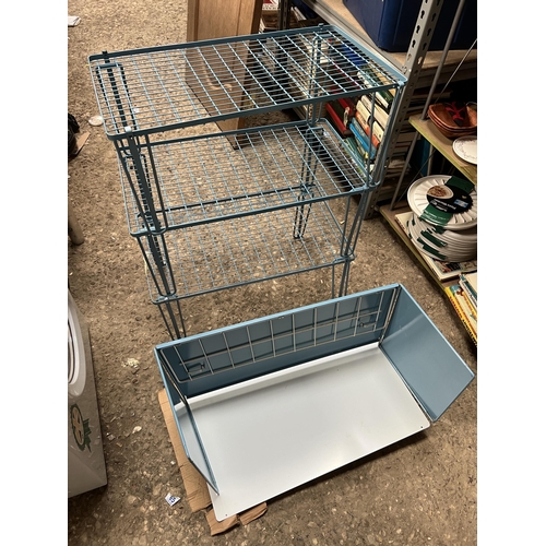 821 - wire camping kitchen shelf