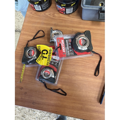 19 - 3 x Stainless steel tape measures h99