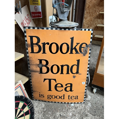 32 - Antique Enamel sign BROOKE BOND TEA sign