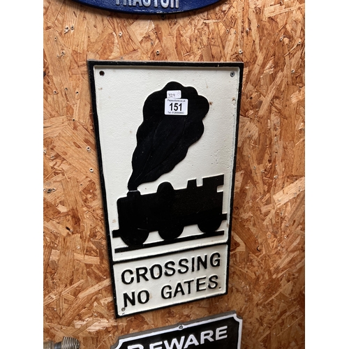 151 - Cast iron wall plaque h329