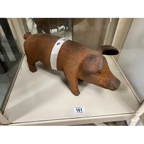 161 - Heavy cast iron MR PIG