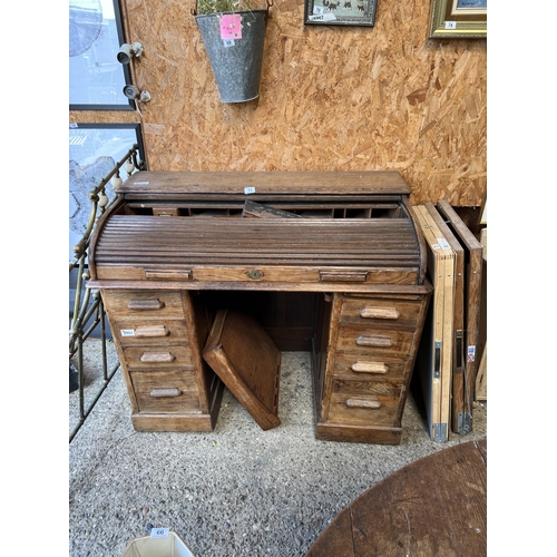 71 - Roll top desk a/f